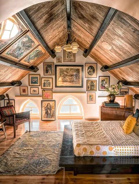 attic bedroom